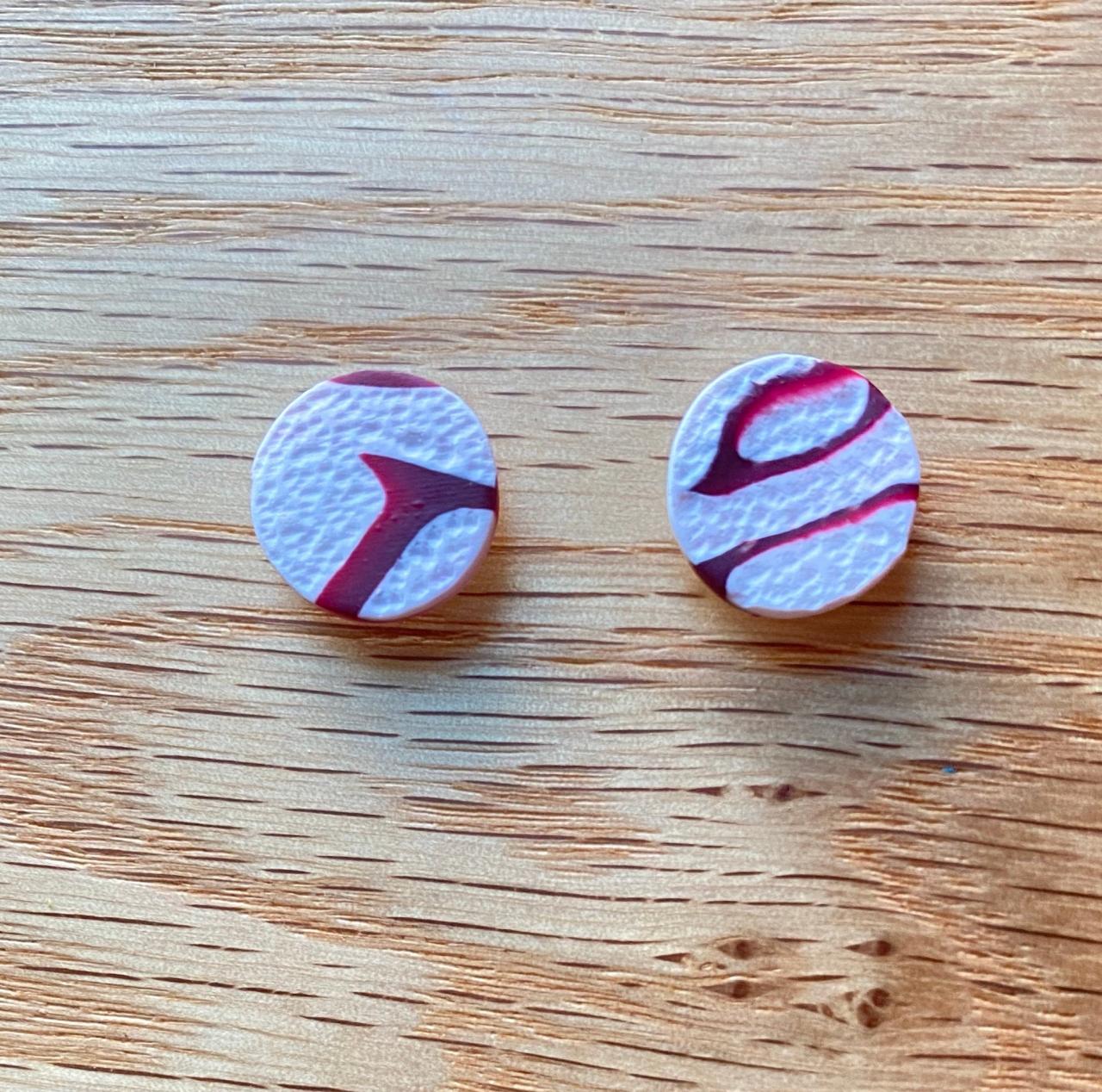 Texturized Mini Studs Polymer Clay Earrings Studs White Cranberry  Handmade Polymer Clay Earrings Unique Modern Stud Earrings Black - Main Image